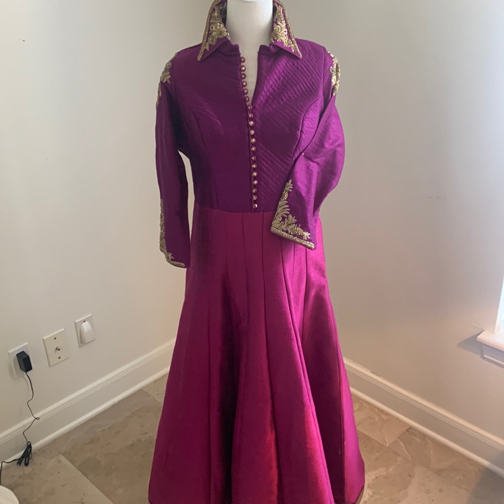 Indian wedding purple and gold dress purple and gold can size XL Theater costume